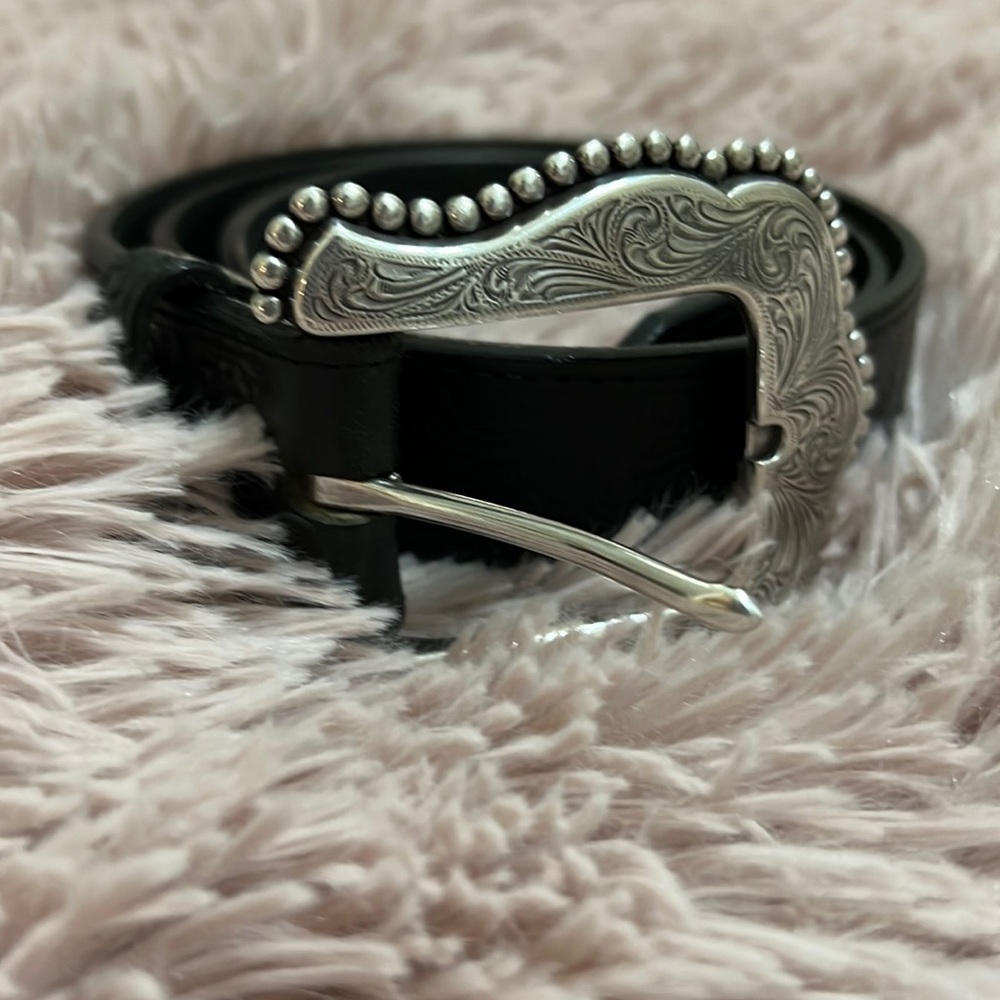 Women’s leather cowboy belt 34”